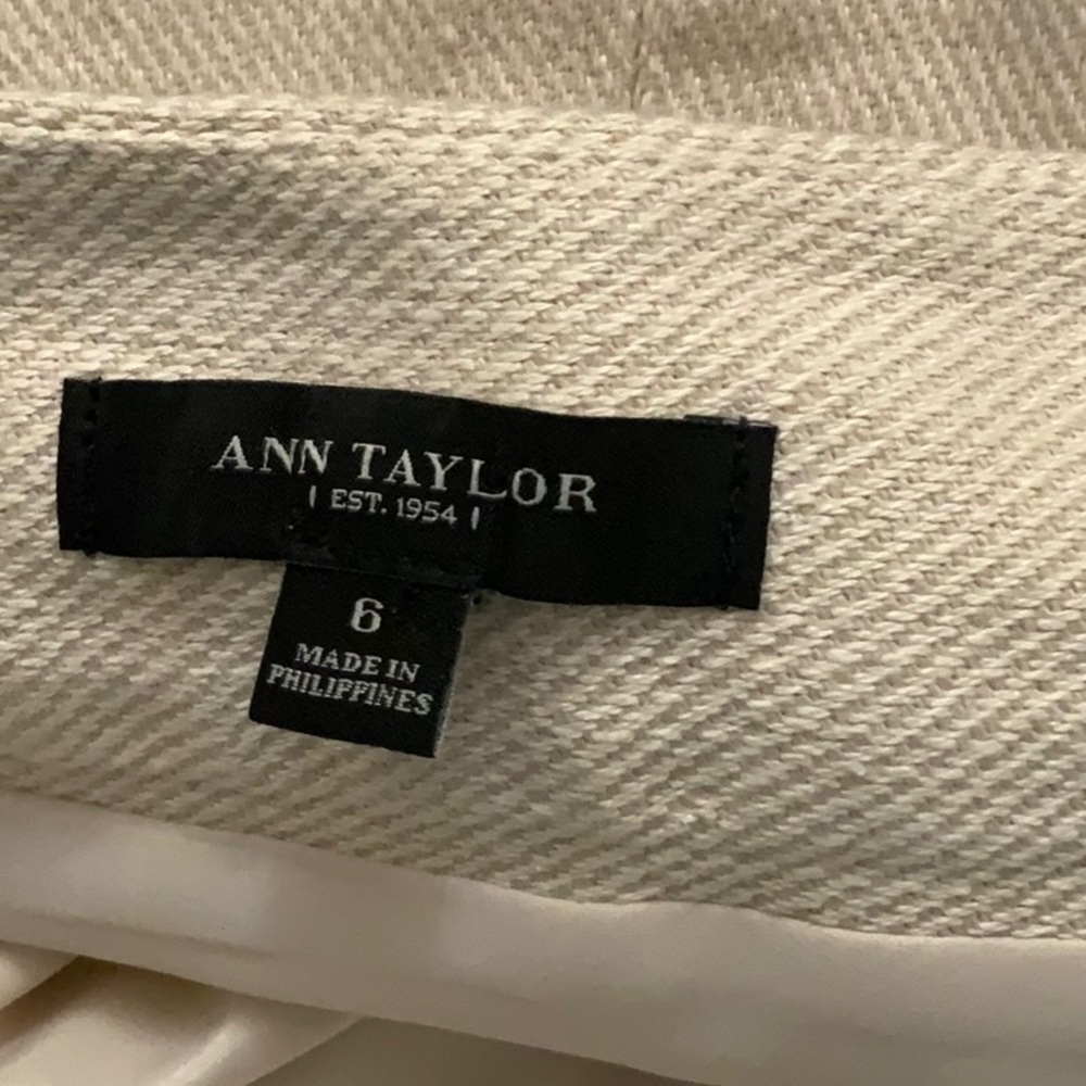 𝅺ANN Taylor wheat colored mini skirt. Linen blend Size 6 - Picture 5 of 6
